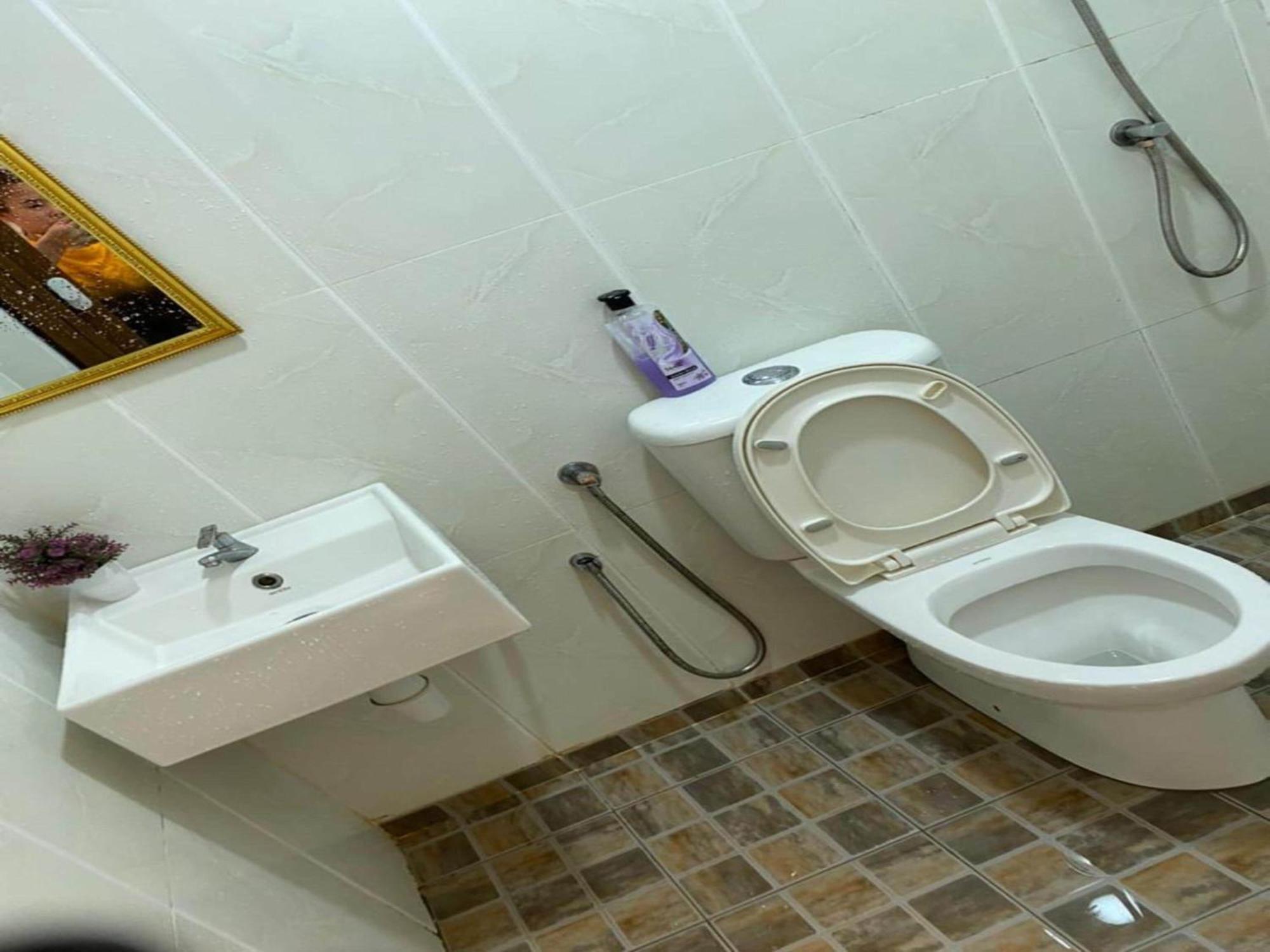Oyo 91086 Bayu Service Apartment Kuah Exteriör bild